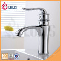 (YL5889-11) Fasion Outdoor Pool Gooseneck 3 way faucet